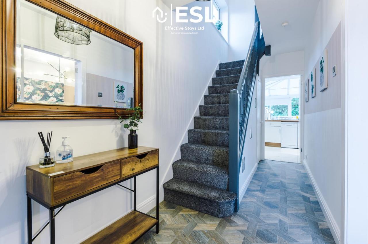 Open Plan - 3 Bedroom House - Garden And Outdoor Seating - Driveway Parking - Short Drive To City Centre Saughall Exterior foto
